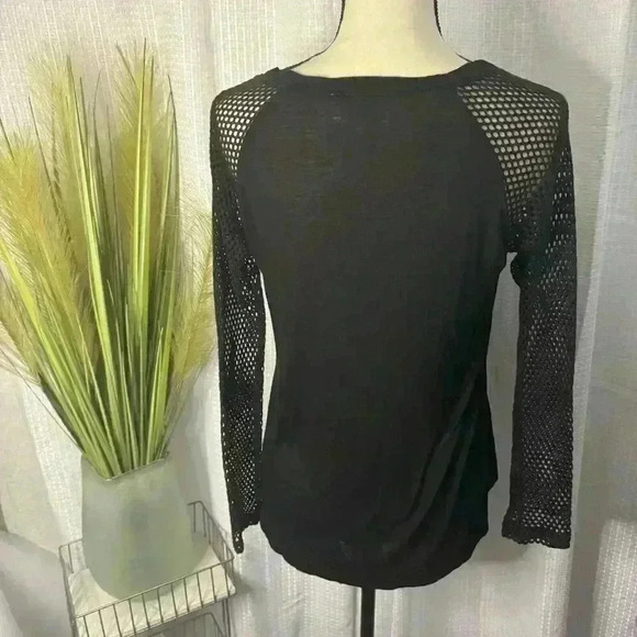 Alexis Women’s M Blouse Open Crochet Knit Long Sleeves Black Tunic Top - Picture 8 of 12